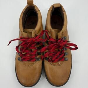 OTBT Womens Green Lake Leather Casual Shoe Size 8 Camel Retro Rustic Portugal